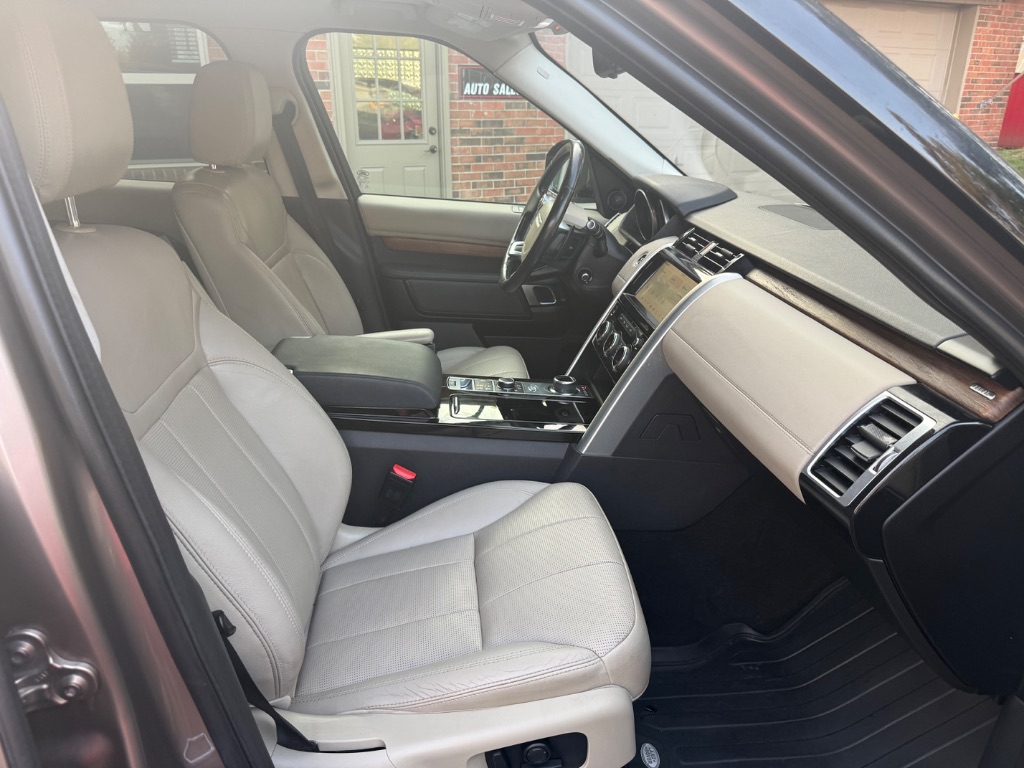 2017 Land Rover Discovery HSE - Photo 21